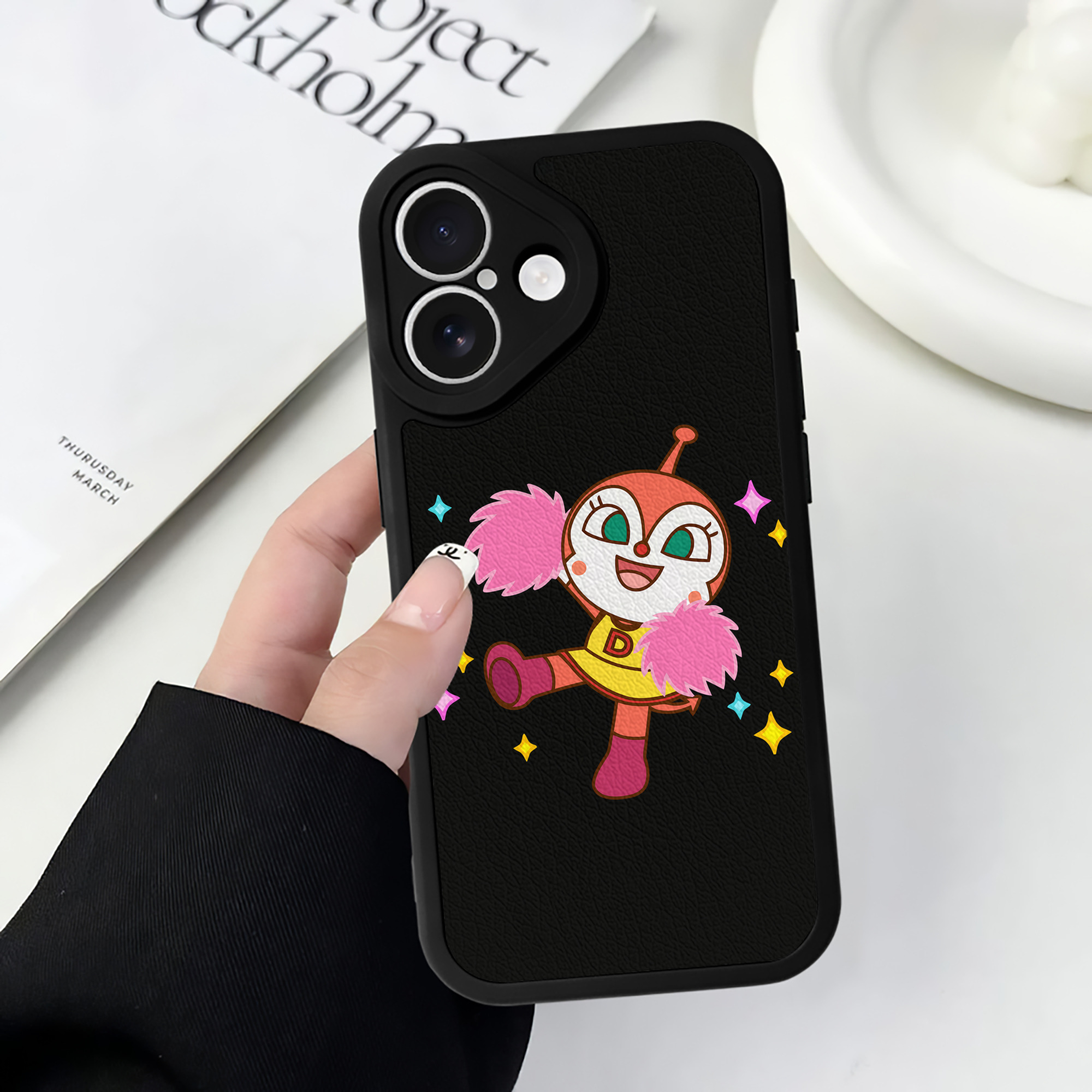 （画像用） アンパンマン Anpanman 【iPhone 16シリーズ対応】シリコンスマホケース（レザー調） 材質：シリコン